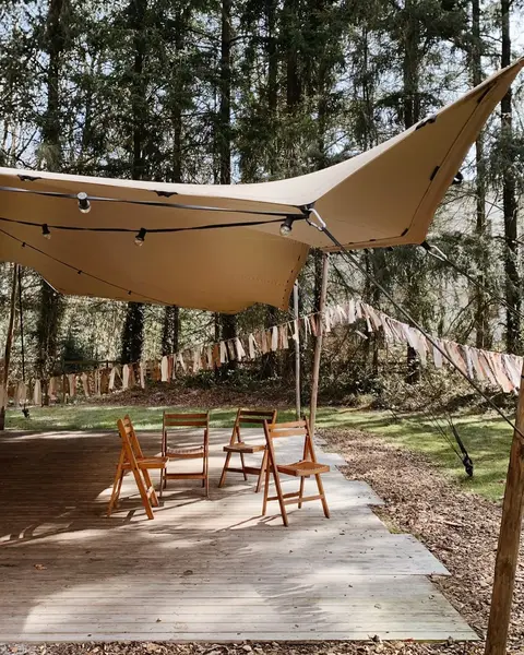 Wedding under stretch tent
